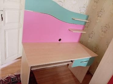 Oğlan və qız üçün, Yeni, Siyirməli, Yazı masası, Stulsuz