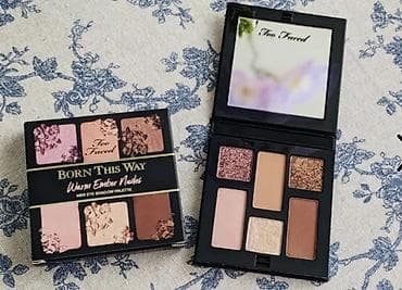 gun eynəyi: Too Faced “Born This Way – Warm Ember Nudes” mini göz kölgəsi paleti — 1