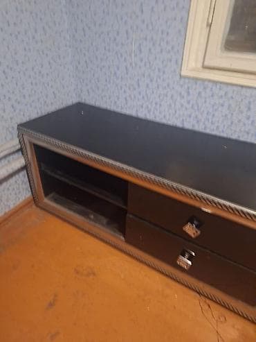 plasmas panel: Yataq otağı mebel dəsti - Dəst tərkibi: - Geniş 2 qapılı şkaf: şüşə — 5