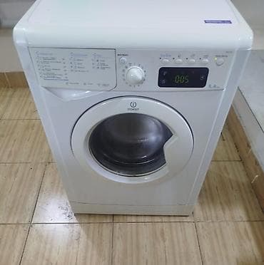 Стиральная машина Indesit, 5 кг, Б/у, Автомат