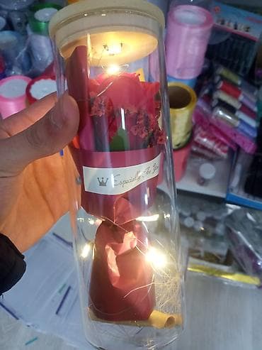 Şüşə kapsulda LED işıqlı gül kompozisiyası - Silindrik şəffaf şüşə lalafo.az -da Şüşə kapsulda LED işıqlı gül kompozisiyası - Silindrik şəffaf şüşə