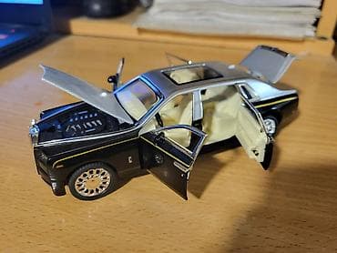 Rolls Royce Phantom 1:28 Masaüstü kolleksiya modeli - Metal korpus - — 3