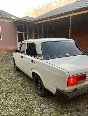 lada 2105 karburátor: VAZ (LADA) 2107: 1.6 l | 1992 il Sedan — 5