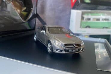 modeller: Коллекционная модель Mercedes-Benz CLS C218 grey 2011 125 Jahre — 9