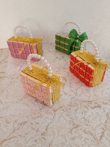 sakalat: Konfetdən çantalar hazırlanır. Sifariş qəbul olunur. Toy, nişan ücun — 5