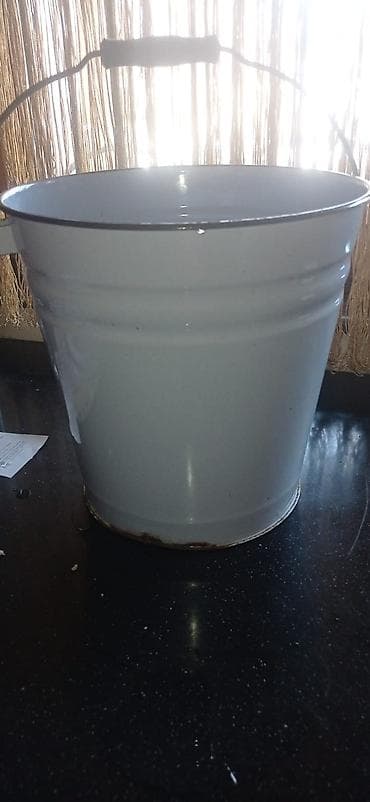 Baklar və çənlər: Эмалированное ведро — 4