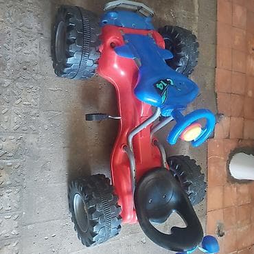 uşaq oyunları: Uşaq pedallı karting maşını - Rənglər: qırmızı-göy, qara oturacaq - 4 — 3