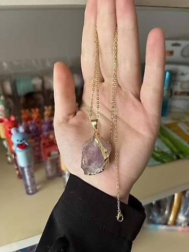 Gözəllik və sağlamlıq: Ametist daşlı boyunbağı - Asimmetrik formda xam ametist daşından — 1