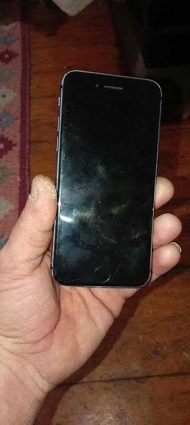 ТВ и видео: IPhone 8, Белый, Отпечаток пальца — 1