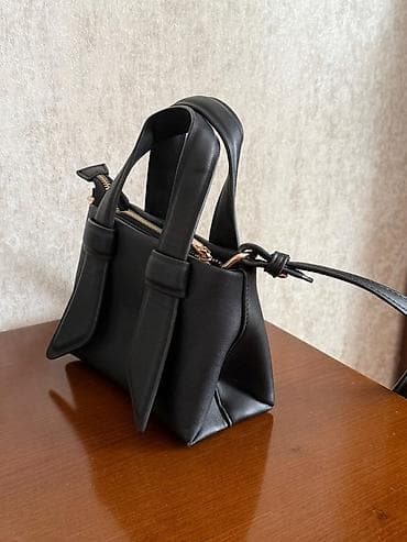 daş val: Qara mini çiyin/əl çantası - Material: yumşaq eko‑dəri - Rəng — 5