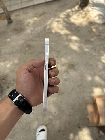 apple telefon: IPhone 13, Ağ, Face ID, Qırıq, Zəmanət — 4