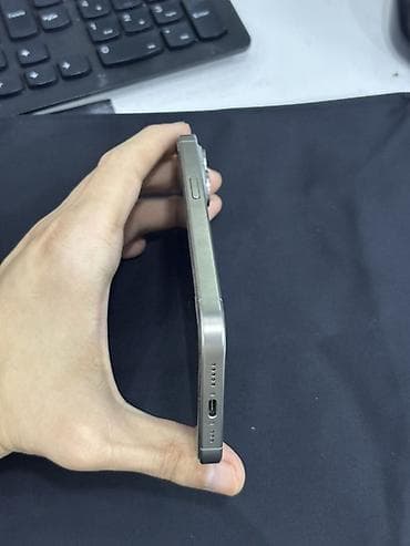 apple mac mini: IPhone 15 Pro, 128 GB, Gümüşü, Face ID — 2