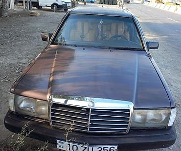 mercedes 170 b: Mercedes-Benz 190 (W201) sedan - Kuzov: 4 qapılı sedan, qəhvəyi rəng — 1