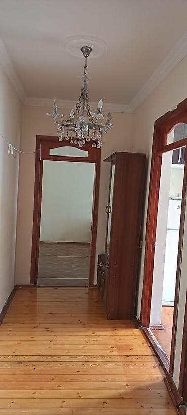 ev menzil: Tam mebellı 2 otaqlı mənzil icarəyə verilir. - Yataq otağı: taxta — 5