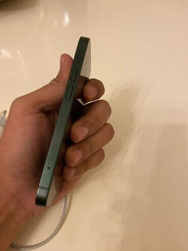 ıpone 13: IPhone 13, 128 GB, Yaşıl, Simsiz şarj, Face ID — 3