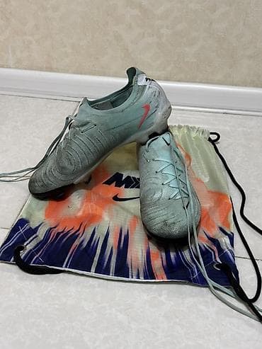 idman qidalar: Butslar Nike, Ölçü: 39, Yeni — 2