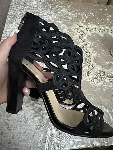 Qadın yüksək daban sandalet - Brend: Lomanfalla (etiket iç hissədə) - — 4