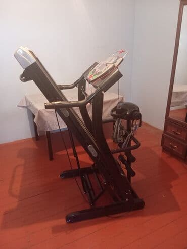 qaçış trenajoru satılır: Alman istehsalı qaçıs aparatı masaj aparatı var əla — 1