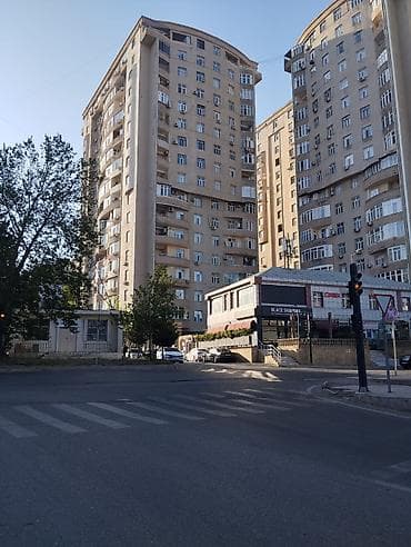 3 otaqlı mənzil – çoxmərtəbəli yaşayış kompleksində Plan: - Geniş — 1