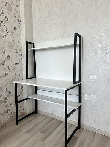 divar ref: 📌 Tələbə/Yazı Stolu Satılır (Çox az işlənib) Tələbəliyim bitdiyi üçün — 5