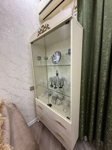 шкаф для посуды: Б/у, Без зеркала — 2