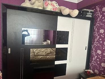 İşlənmiş, 3 qapılı, Güzgülü, Rəngli, Kupe, Düz dolab — 2