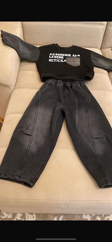Uşaq geyim dəsti – sweatshirt və şalvar - Rəng: qara/antrasit boz lalafo.az -da Uşaq geyim dəsti – sweatshirt və şalvar - Rəng: qara/antrasit boz