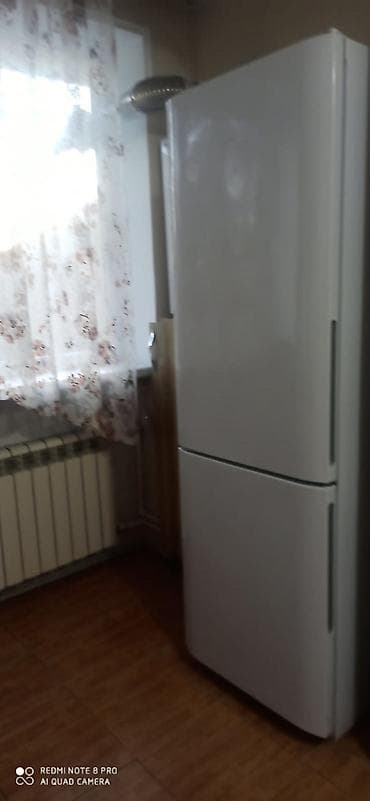 8 km Vosmoyda Naxcivanskiy kucəsi 9\2 mərtəbəsi 3 otaqlı orta təmirli — 9