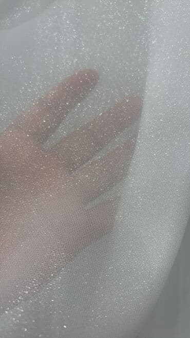 metbex tulleri: Ağ rəngdə, zolaqlı dizaynı olan tül pərdə. Yüngül və şəffaf materialı — 11