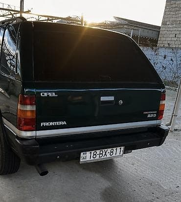 volta vs 1: Opel Frontera A – 5 qapılı SUV Texniki xüsusiyyətlər: - Yanacaq — 6