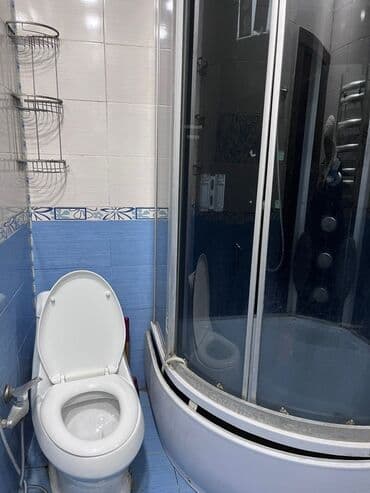 piano şəkilləri: Satılır: Qonaq otağı mebel dəsti Tərkib: - Ağ-qara rəng çalarlarında — 6