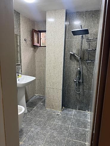 Otaqlar: 🌸 Ailəvi və rahat hotel otaqları günlük kirayə verilir. 👫 2 nəfərlik — 6