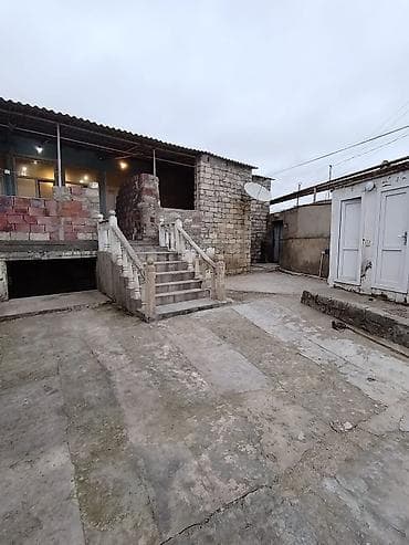 emircanda ev: Maştağa qəs. 3 otaqlı, 70 kv. m, Kredit yoxdur, Orta təmir — 1