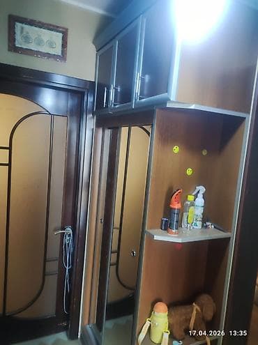 3 qapılı, Güzgülü, Qəhvəyi, Digər material, Kupe, Düz dolab
