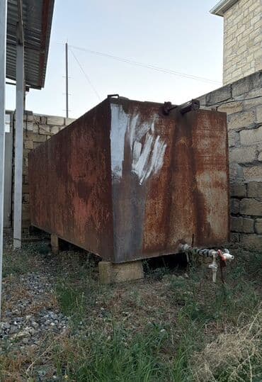 оборудование для производства воды: Dəmir Su ceni 8 ton Xüsusiyyətlər: - Material: qalınmetallı, qaynaqla — 1