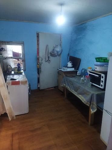 midada ev satilir: 3 otaqlı, 100 kv. m, Orta təmir — 8