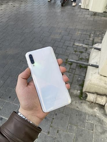samsung galaxy a30 ekran: Samsung Galaxy A30s, 32 GB, rəng - Ağ, İki sim kartlı — 3