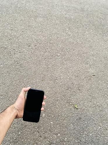 iphone 11 azn: IPhone 11, 64 GB — 7