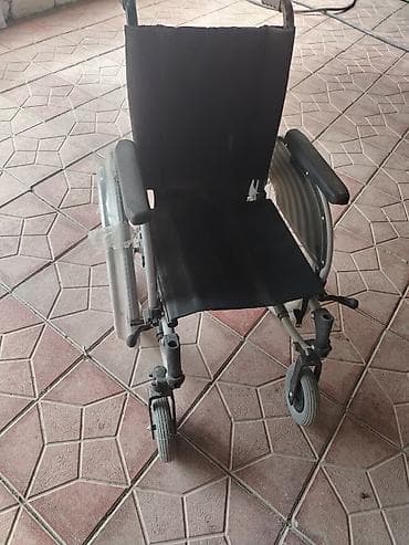 əlil arabası satılır: Mexaniki əlil arabası - Korpus: yüngül metal karkas, möhkəm — 2