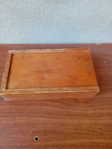 pul yığmaq üçün qab: Taxtadan hazırlanmış bu saxlama qutusu, kiçik əşyaları səliqəli — 1