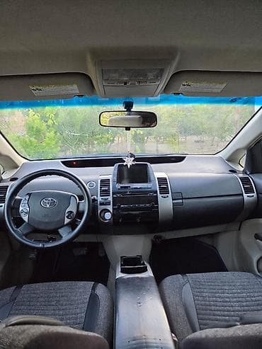 byd f3 2012: Toyota Prius (2-ci nəsil) hibrid hetçbek Xüsusiyyətlər: - Hibrid — 5