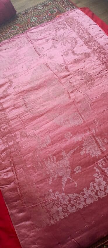 umivalnik satilir: Yorğan satilir 10 manata. 1 nəfərlik. Az işlənib — 2