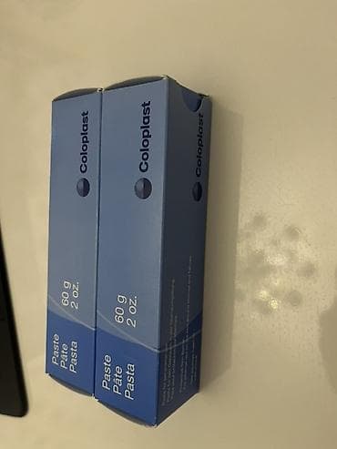 Məhsul: Coloplast Paste – 60 q (2 oz) Qutu üzərində: “Paste / Pâte /