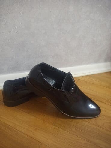мужская обувь в баку: Kişi klassik tuflisi Heç geyinilməyib - Rəng: qara, parlaq laklı üst - — 1