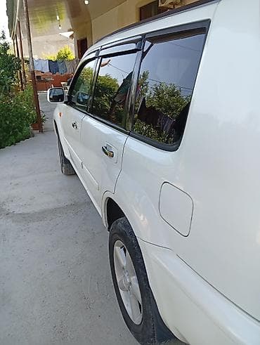nissan mini: Yaxşl vəziyətdədir udar yoxdu 10ildi məndədir təcili satıram gedirəm — 2