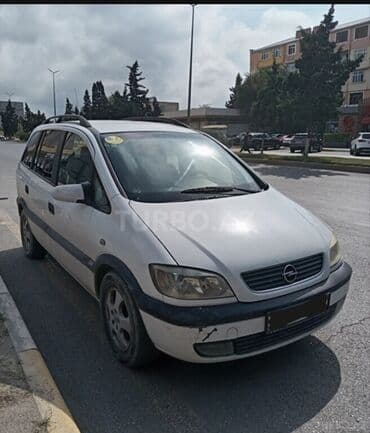 Opel Zafira: 1.8 l | 2000 il 326686 km Sedan