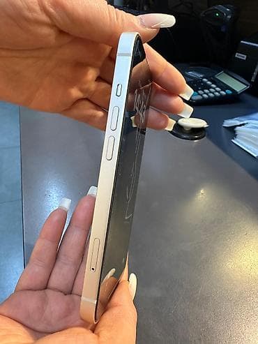 iphone 15 pro max nece manatdir: IPhone 13, Ağ, Face ID — 5
