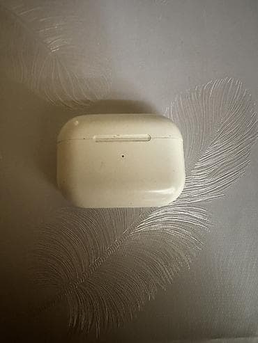 Apple AirPods Pro (1-ci nəsil) – qulaqcıqlar və şarj qutusu