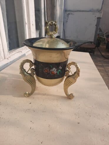 uzerlik qabi: Şampan qabı.Sovetindi — 2
