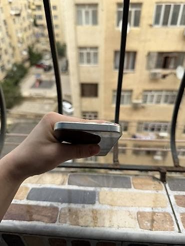 samsung a31 128: IPhone 17 Pro, Gümüşü, Simsiz şarj — 4